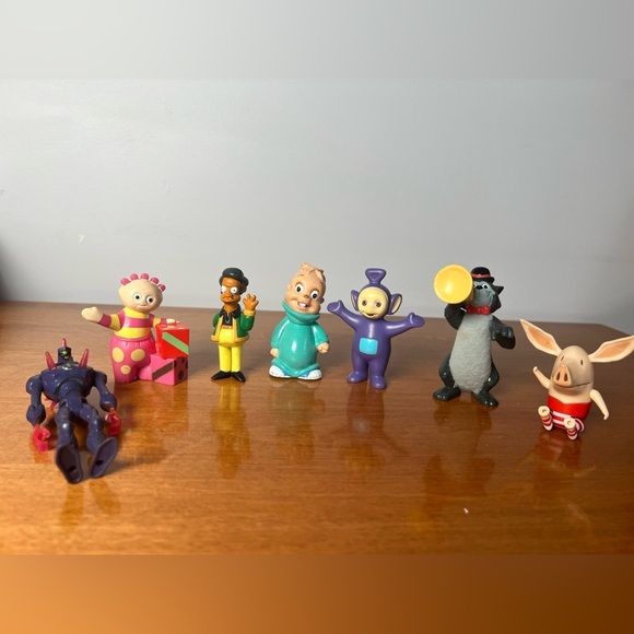 Vintage Y2K Characters Figures Lot of 7 - Picture 1 of 5